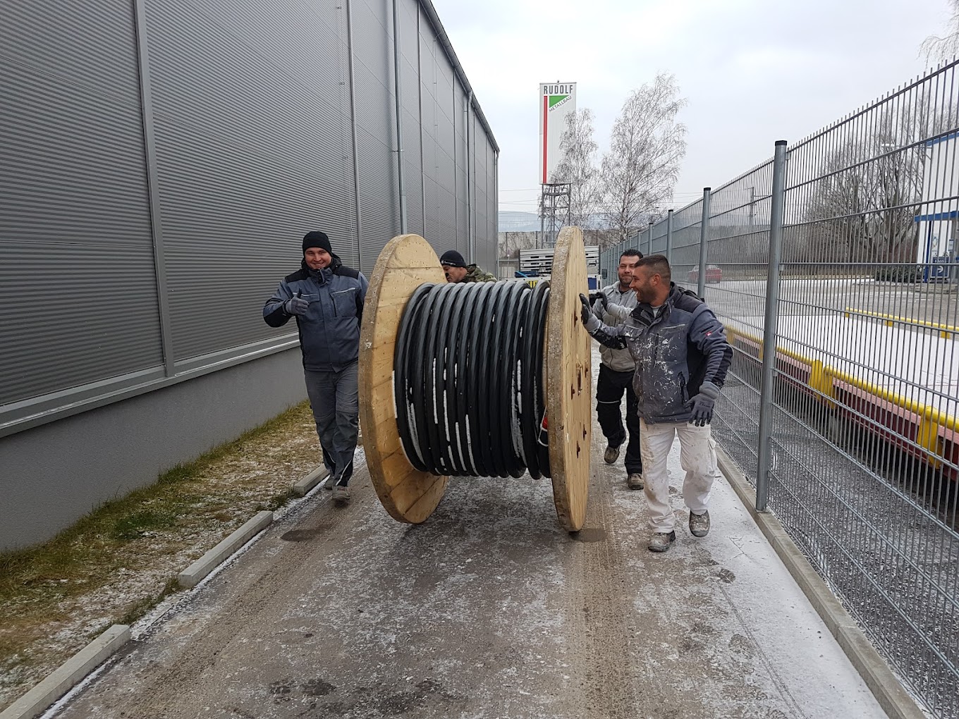 Team von MHS Elektroinstallation